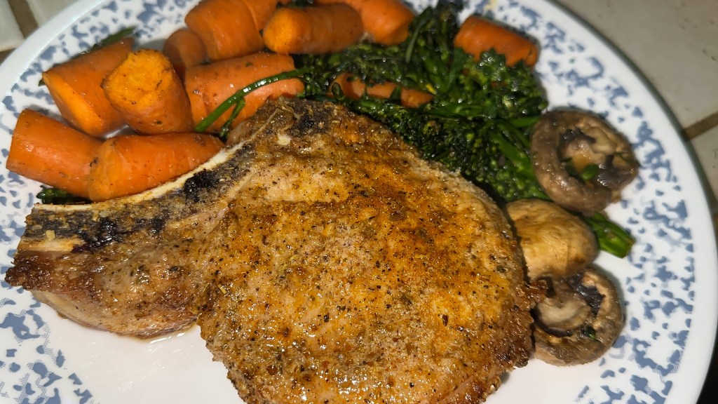 Pork Chop with Vegetables using the Ninja DZ090 Foodi Air&nbsp;Fryer