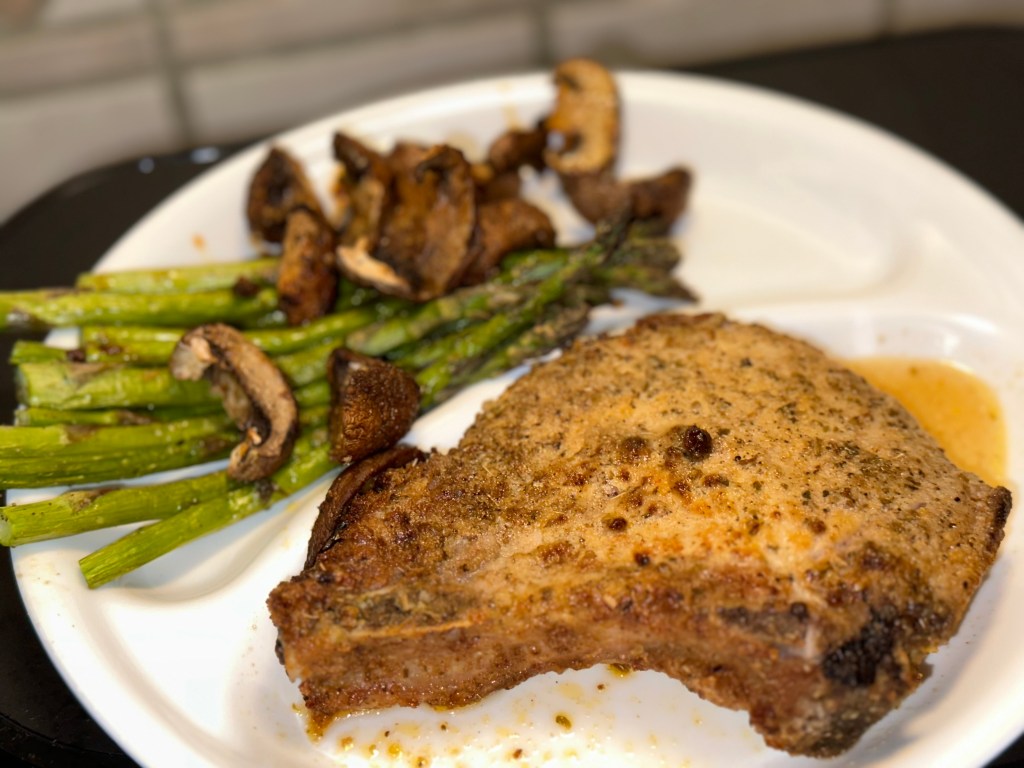 AirFry Pork chop, Mushrooms and&nbsp;Asparagus